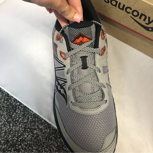 NIB Saucony Mens Excursion TR14 Tennis shoes in grey black and orange - Picture 4 of 11